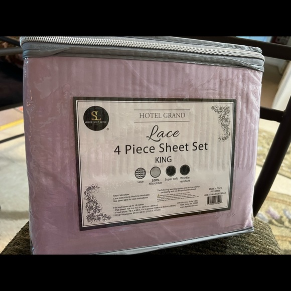 4-Piece Lace King-Size Sheet Set in Lavender! - Picture 1 of 7